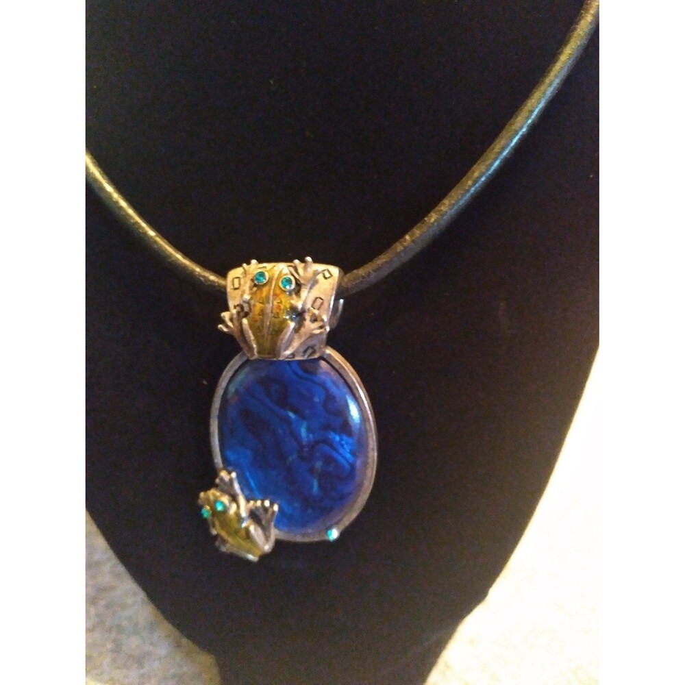 Frog Pendant Necklace Blue Stone‎ Cabochon Silver Tone Adjustable Chain